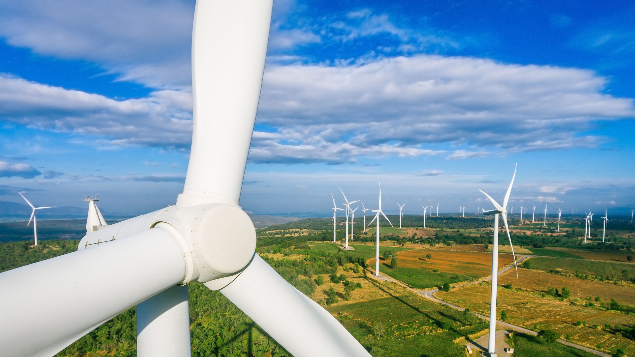 Ascenty e Casa dos Ventos