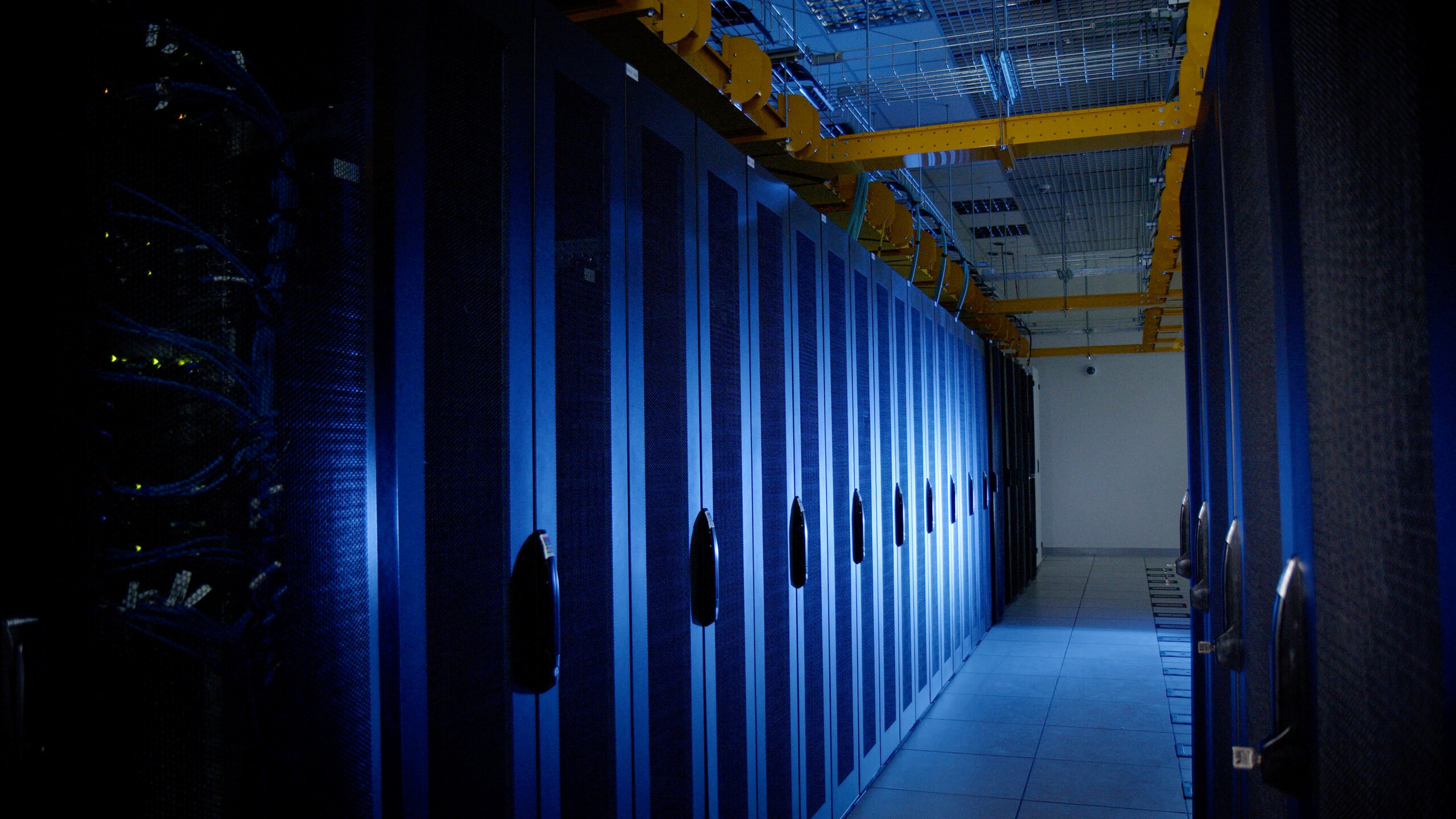 Vertical Data e Ascenty anunciam parceria para implantar infraestrutura de IA na América Latina
